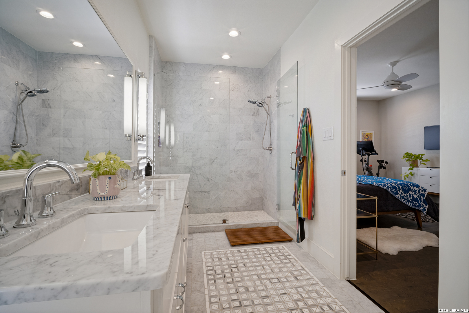 208 Grandview Place Alamo Heights TX 78209
