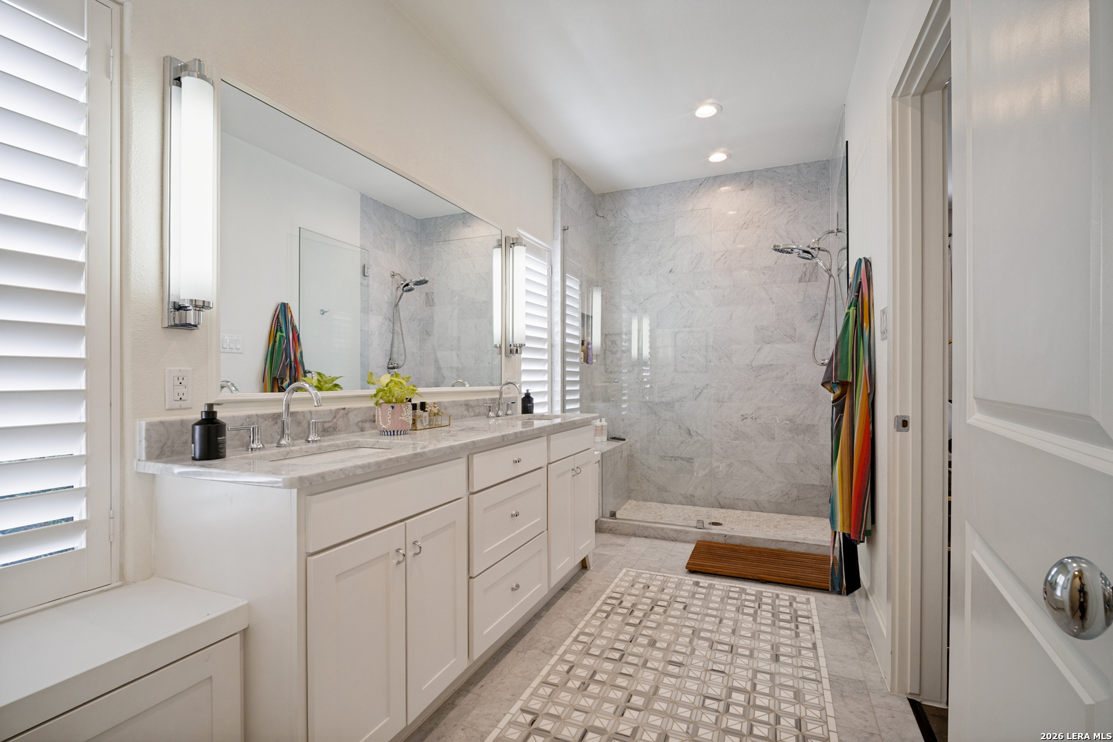 208 Grandview Place Alamo Heights TX 78209