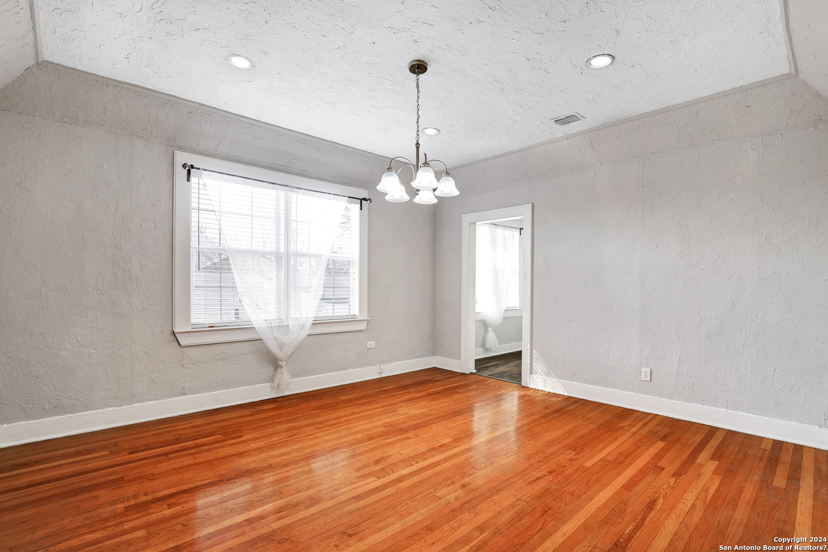 527 Fulton Avenue San Antonio TX 78212