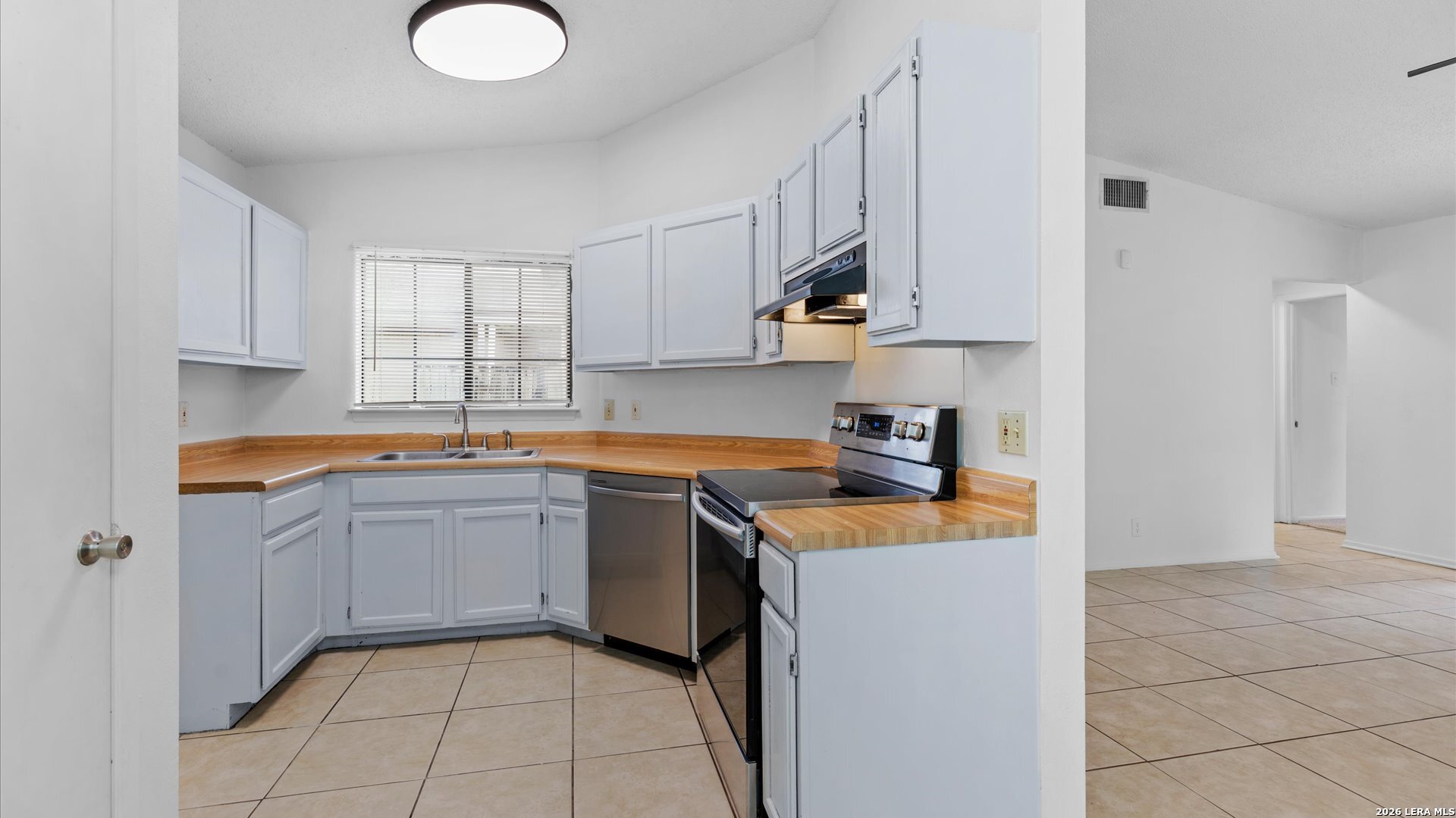 2823 Ash Field Drive San Antonio TX 78245