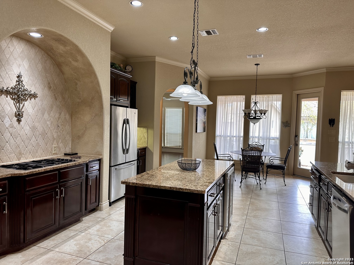 402 Cameron Circle San Antonio TX 78258
