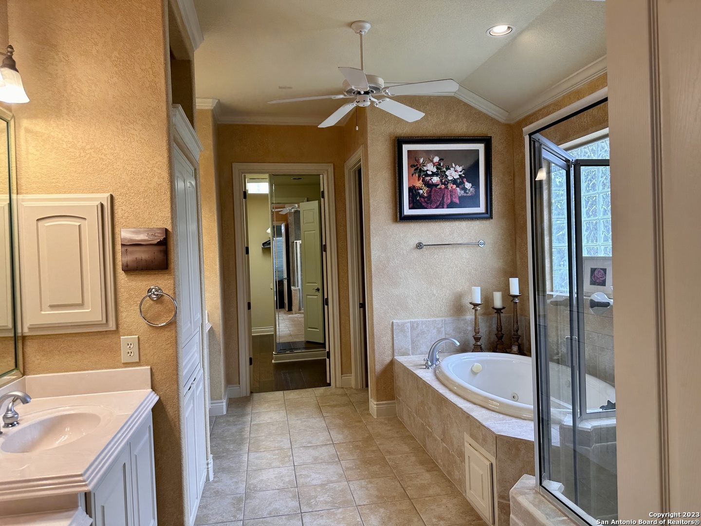 402 Cameron Circle San Antonio TX 78258