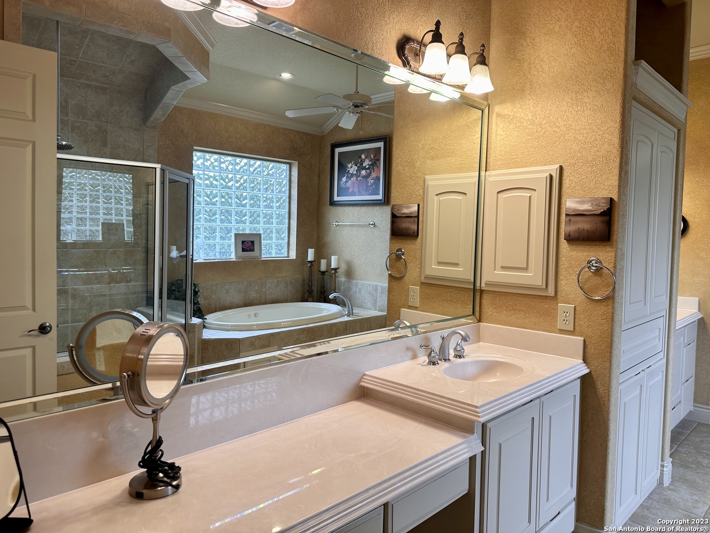 402 Cameron Circle San Antonio TX 78258