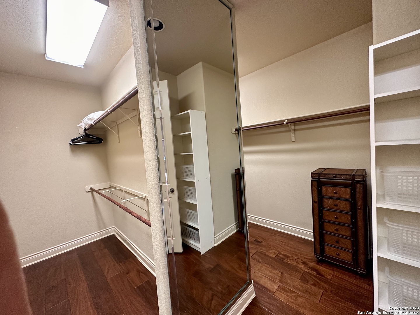 402 Cameron Circle San Antonio TX 78258