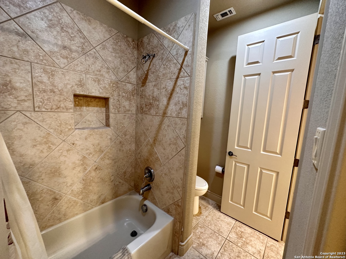 402 Cameron Circle San Antonio TX 78258