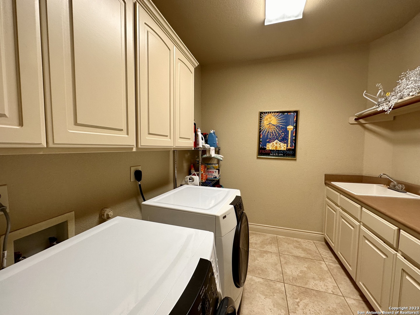 402 Cameron Circle San Antonio TX 78258