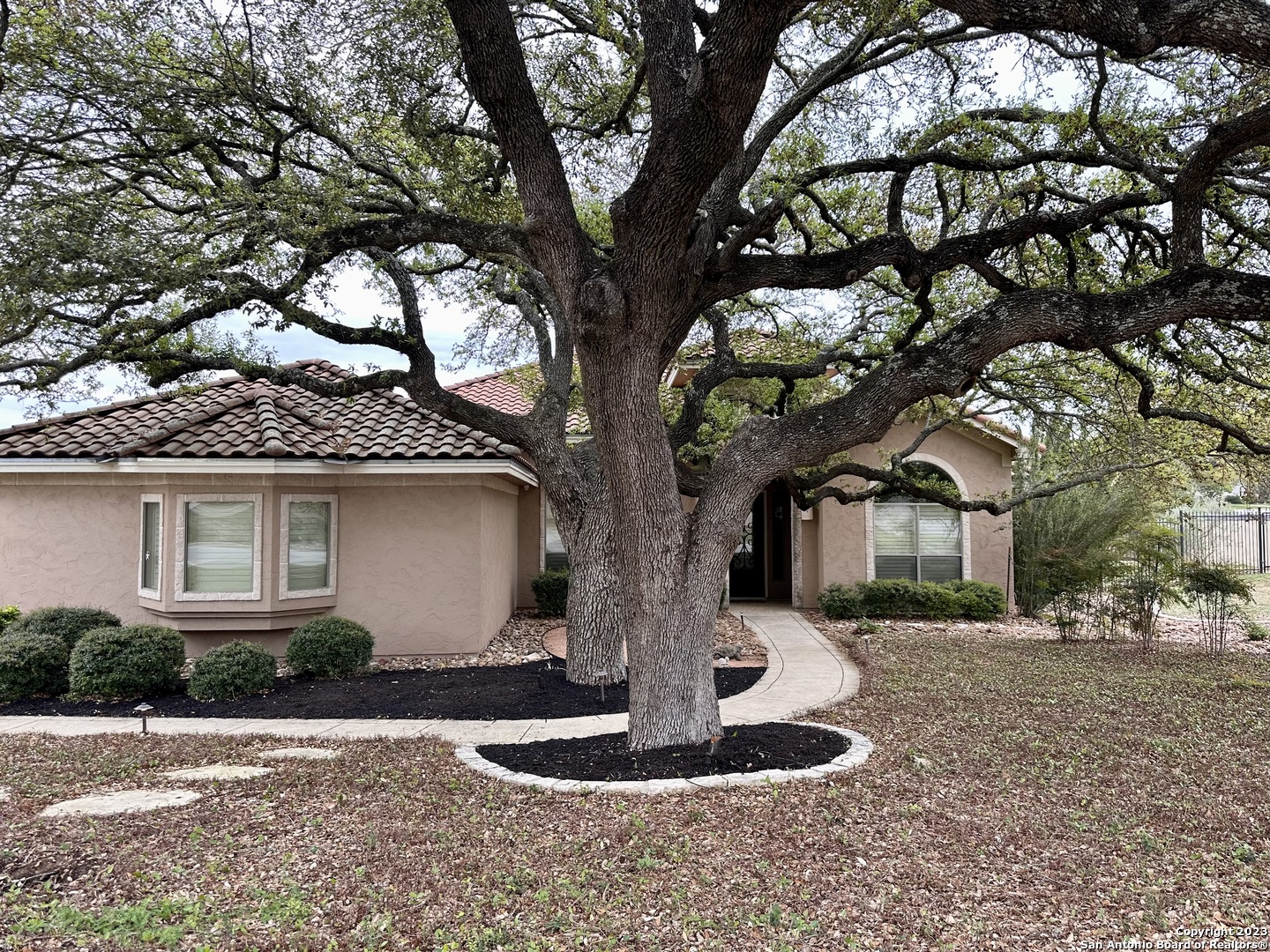 402 Cameron Circle San Antonio TX 78258
