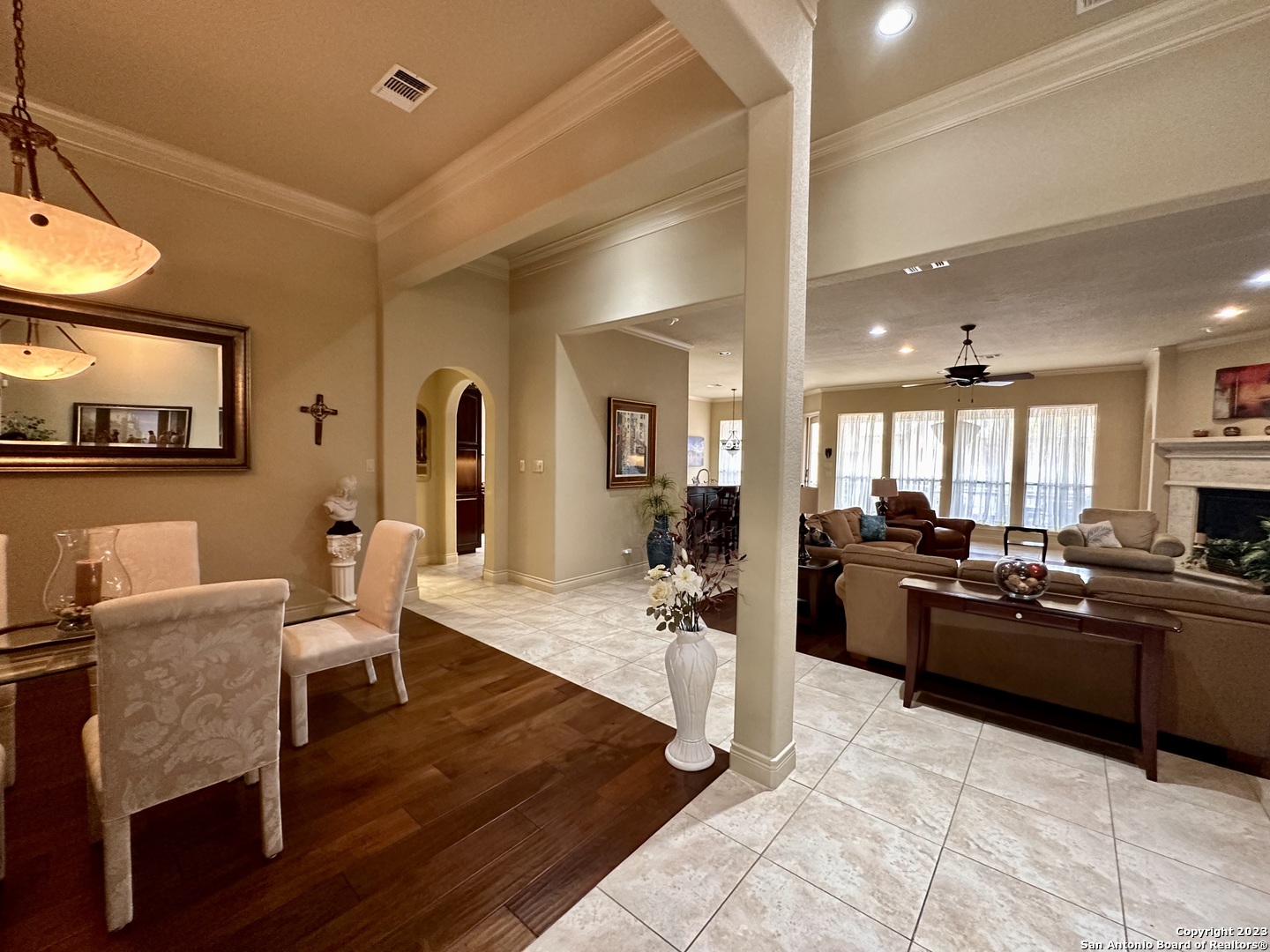 402 Cameron Circle San Antonio TX 78258
