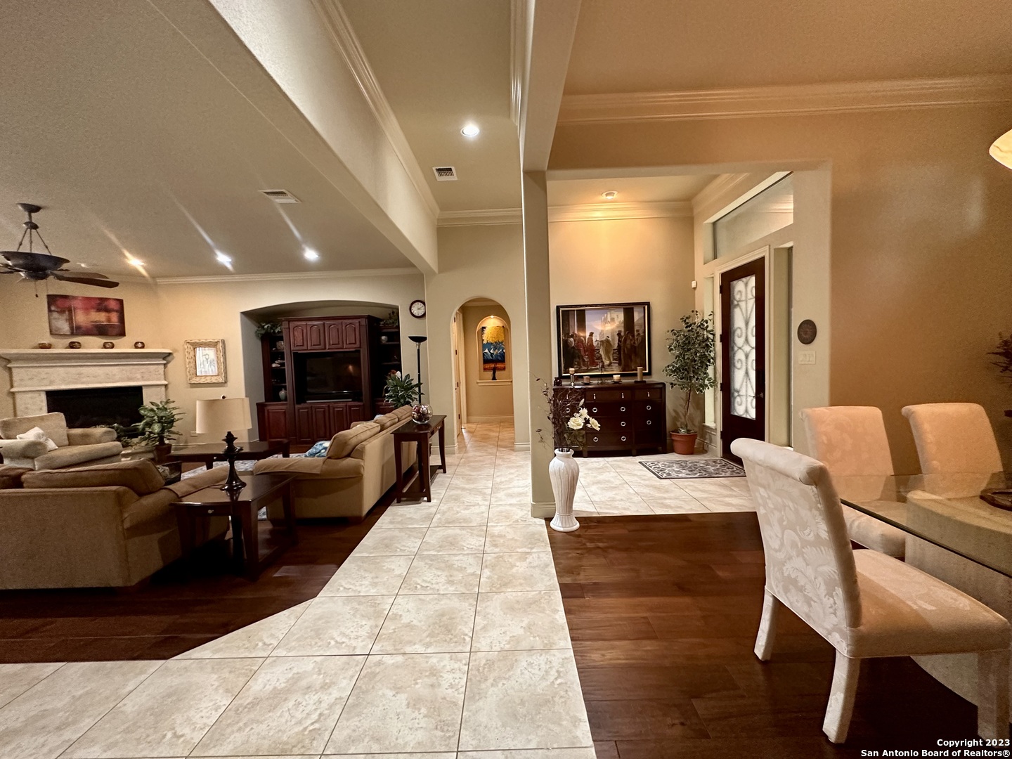 402 Cameron Circle San Antonio TX 78258