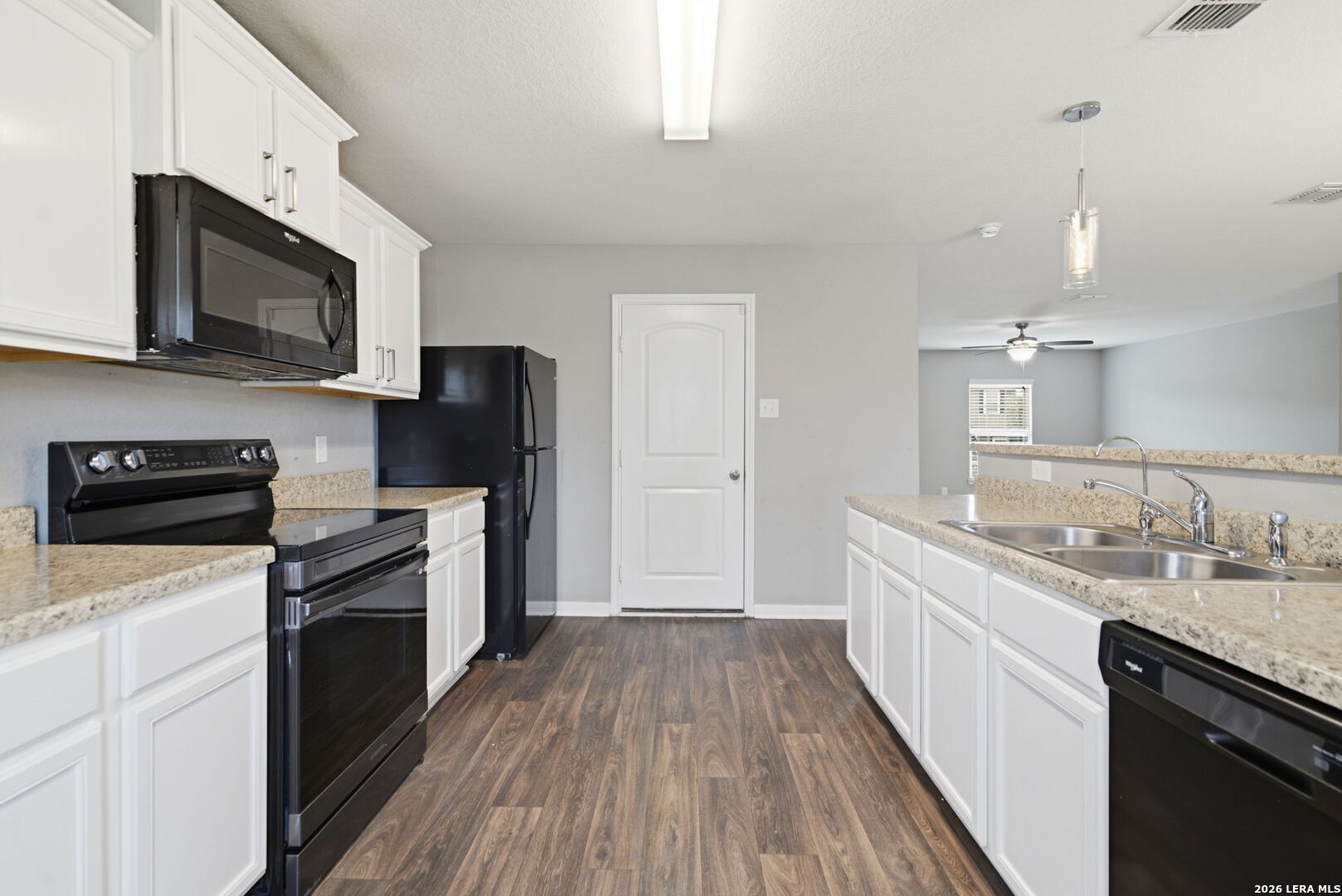 6747 Sabinal San Antonio TX 78252