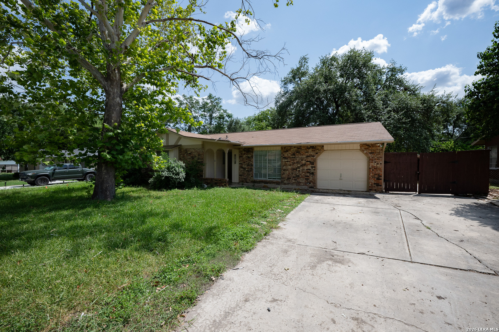 6614 Peach Tree Drive San Antonio TX 78238