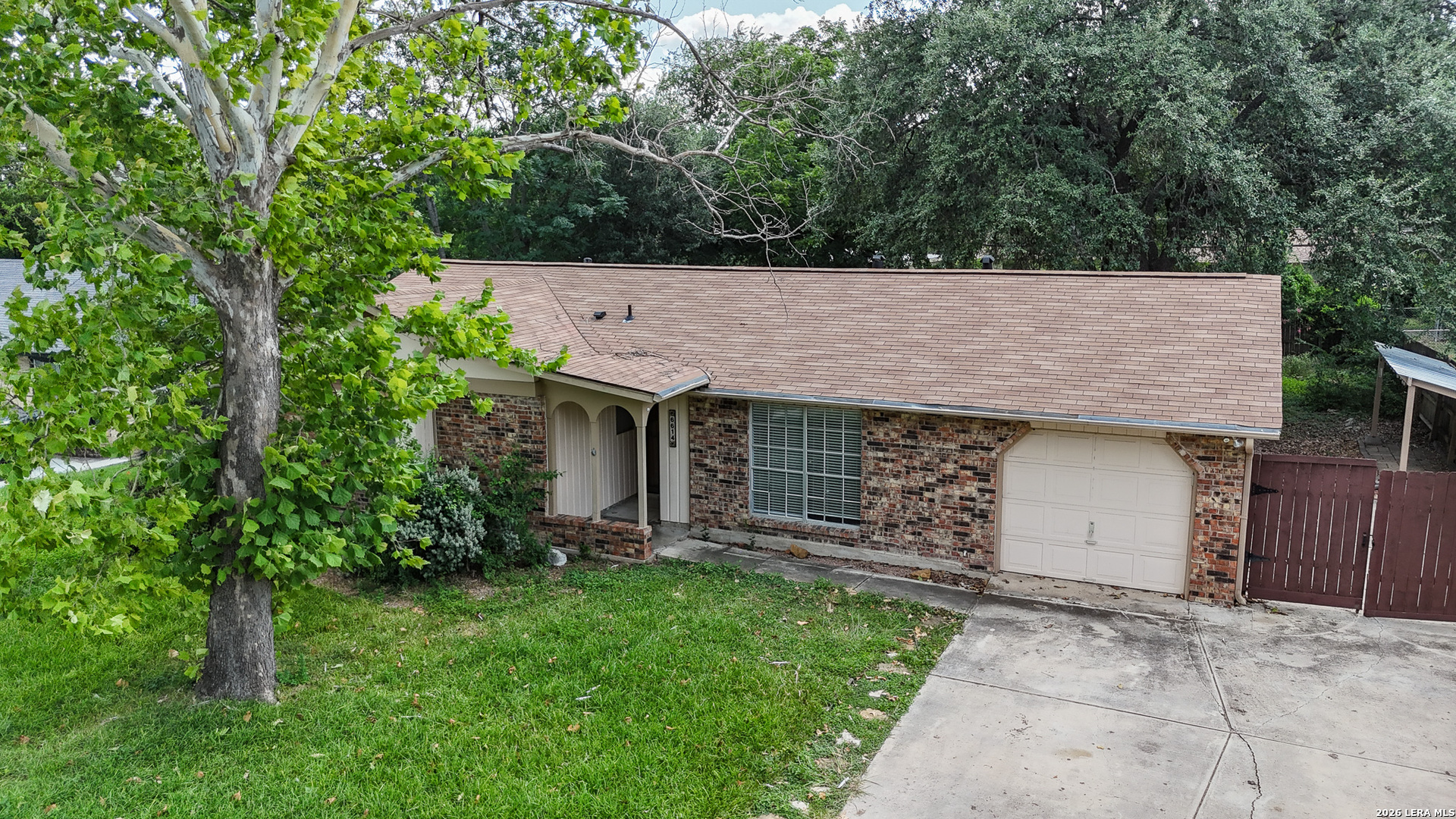 6614 Peach Tree Drive San Antonio TX 78238