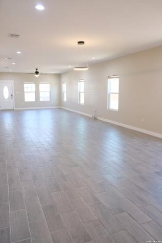 178 Shadow Valley Drive San Antonio TX 78227