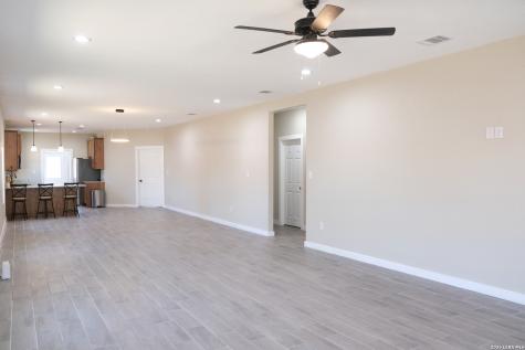 178 Shadow Valley Drive San Antonio TX 78227