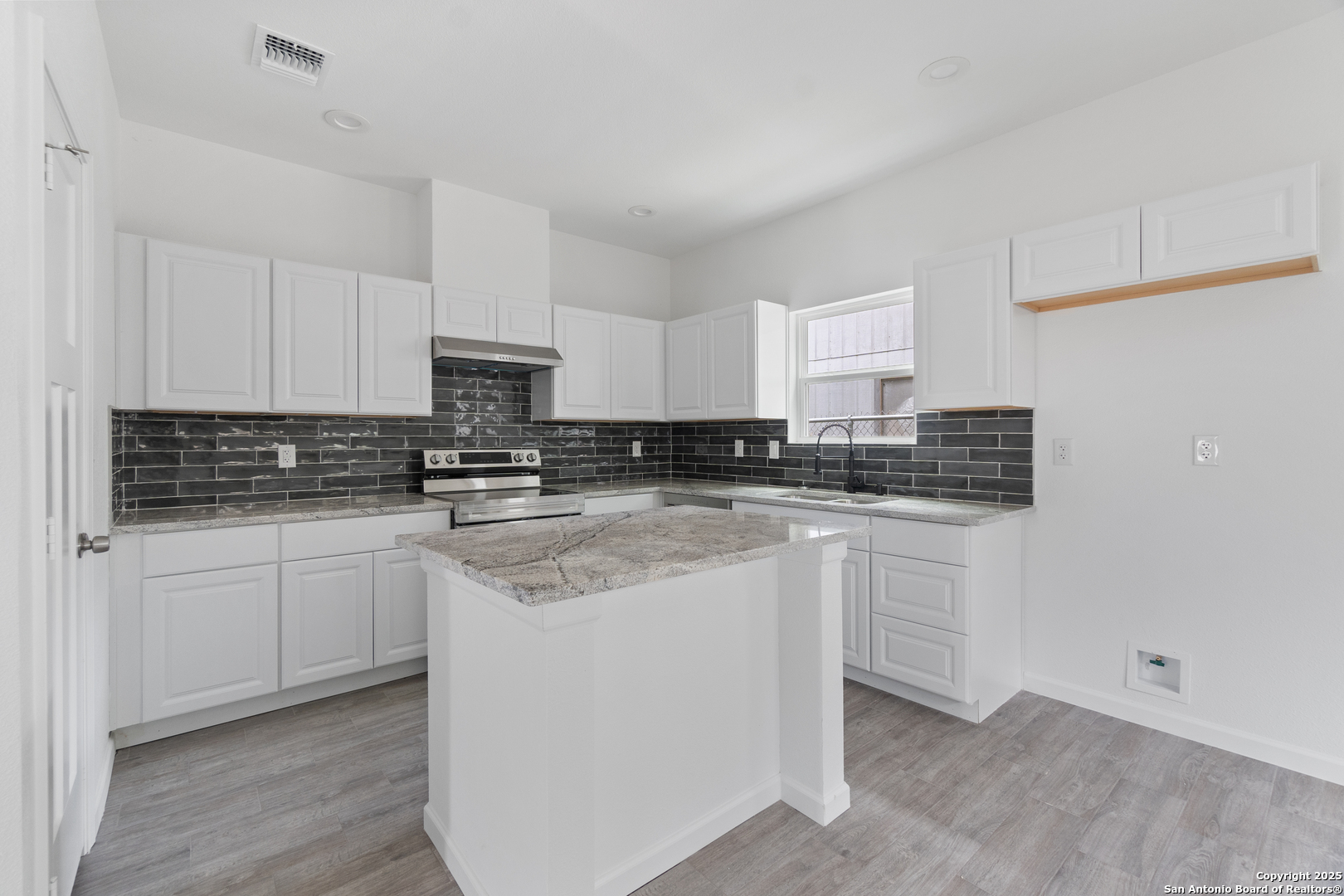 203 Obregon Street San Antonio TX 78207