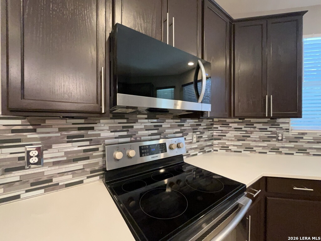 8708 Laurel Canyon Universal City TX 78148
