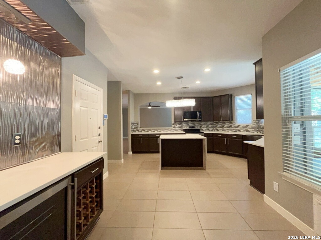 8708 Laurel Canyon Universal City TX 78148