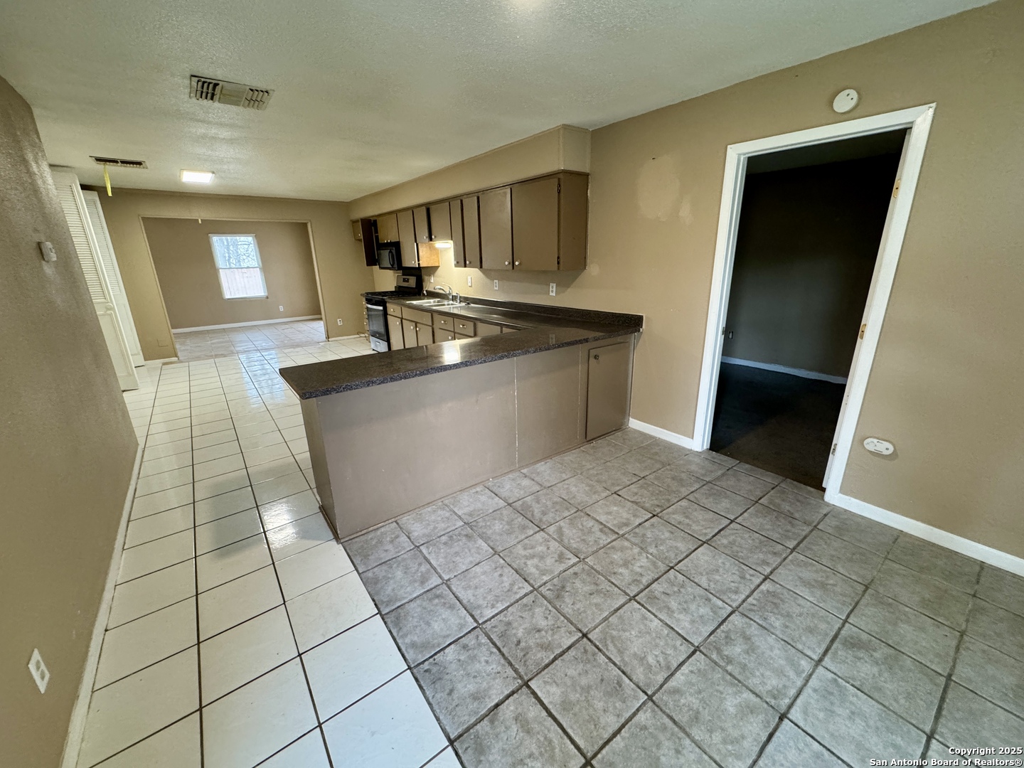 146 Stapleton San Antonio TX 78227