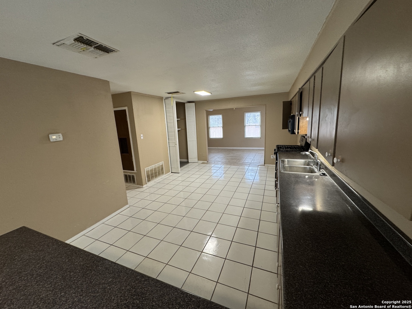 146 Stapleton San Antonio TX 78227