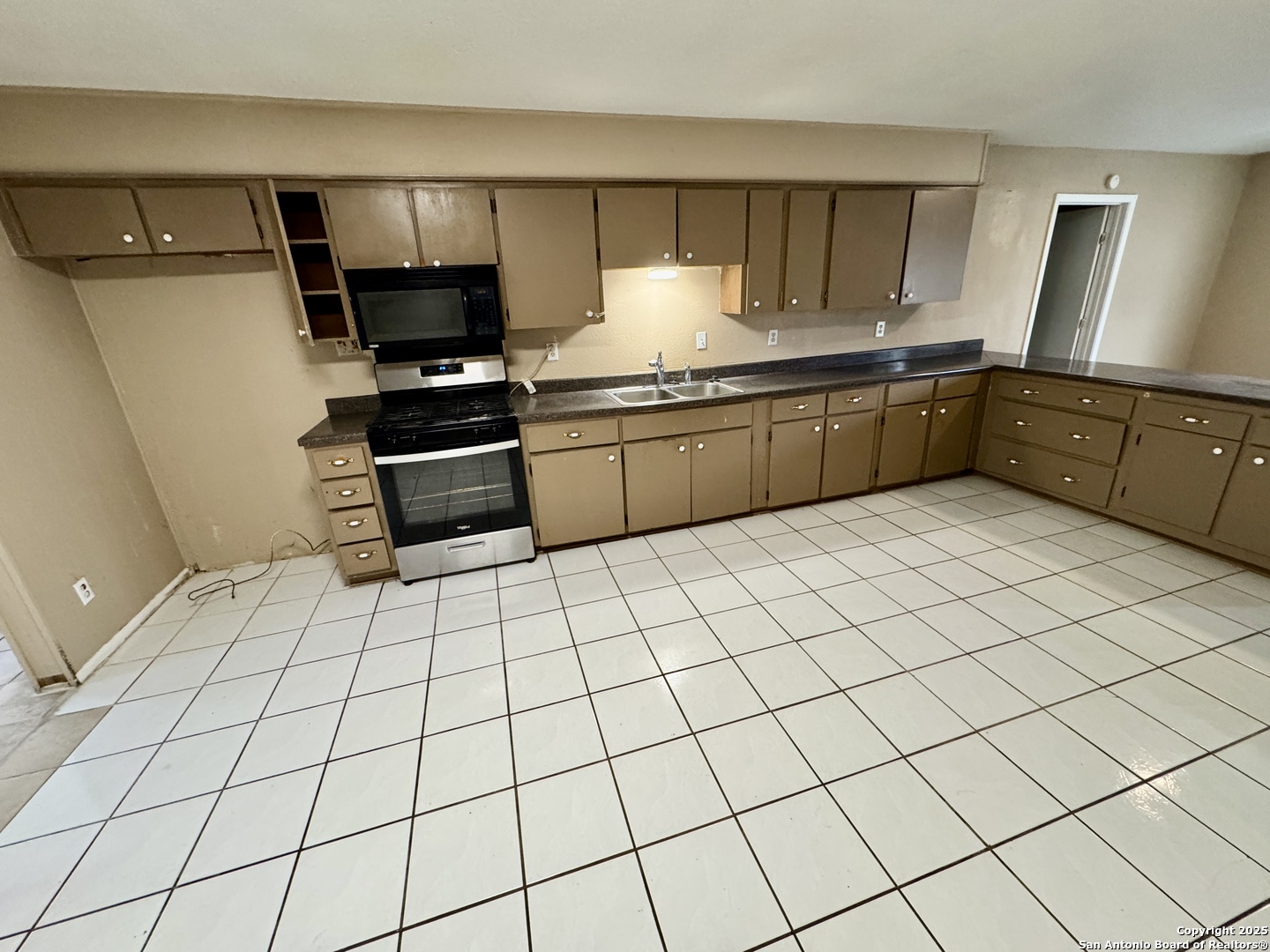 146 Stapleton San Antonio TX 78227