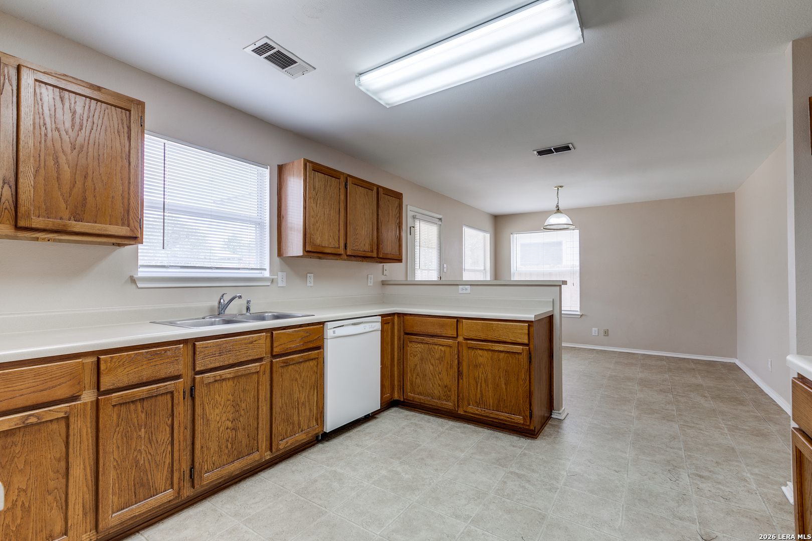 1239 Lynx Bend San Antonio TX 78251
