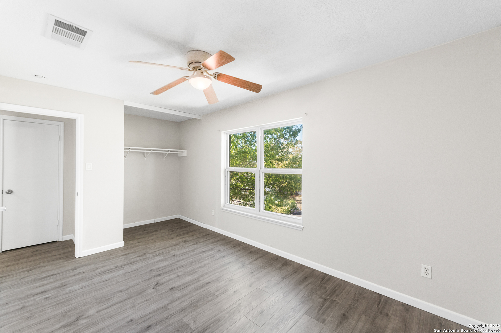 8010 Chestnut Gate Converse TX 78109