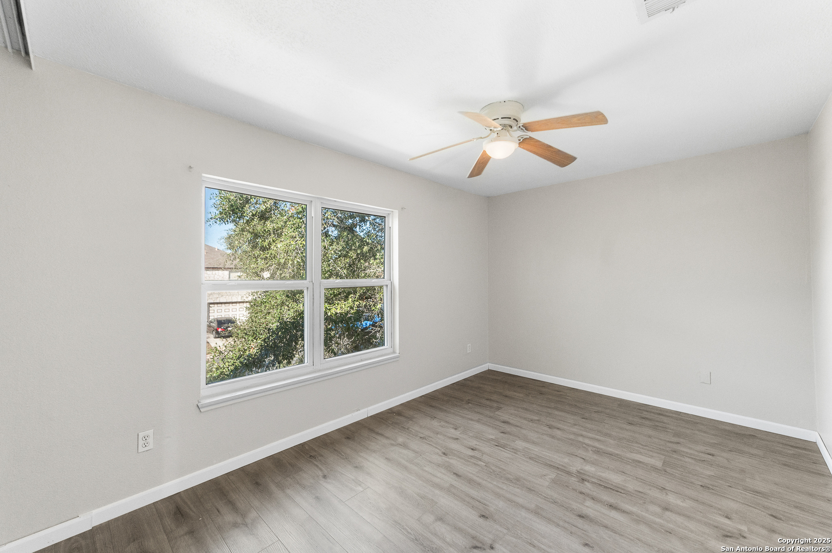 8010 Chestnut Gate Converse TX 78109