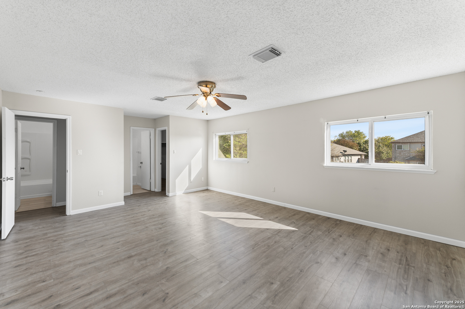 8010 Chestnut Gate Converse TX 78109