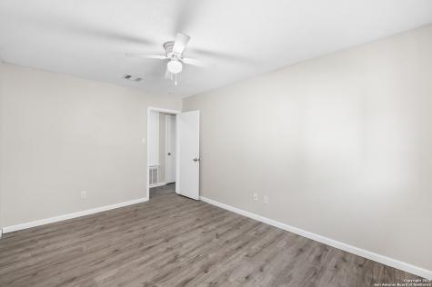 8010 Chestnut Gate Converse TX 78109