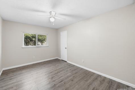 8010 Chestnut Gate Converse TX 78109