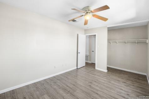 8010 Chestnut Gate Converse TX 78109