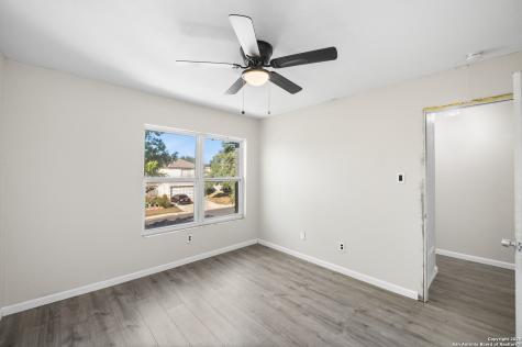8010 Chestnut Gate Converse TX 78109