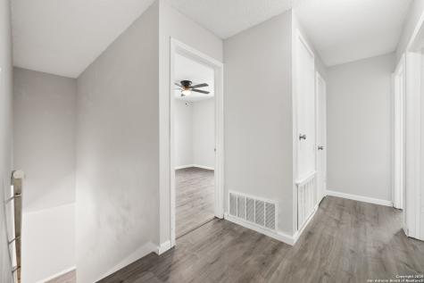 8010 Chestnut Gate Converse TX 78109