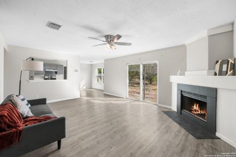 8010 Chestnut Gate Converse TX 78109