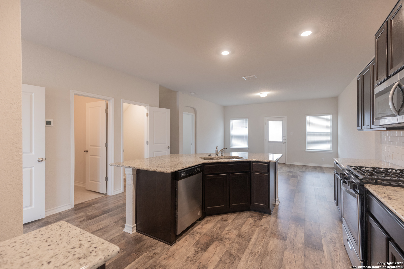 9819 Bratten Rise San Antonio TX 78254