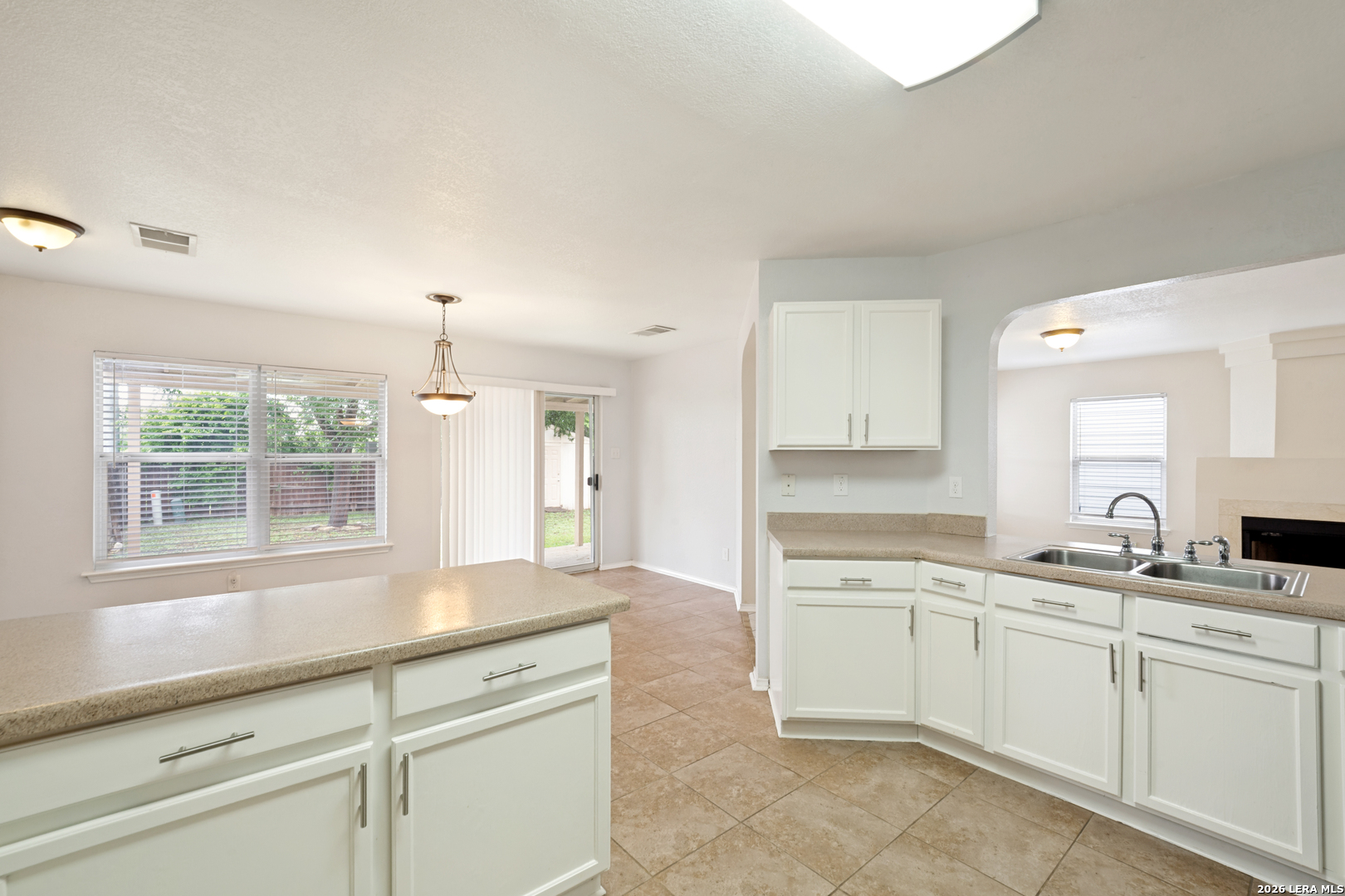 2402 Keithshire San Antonio TX 78245