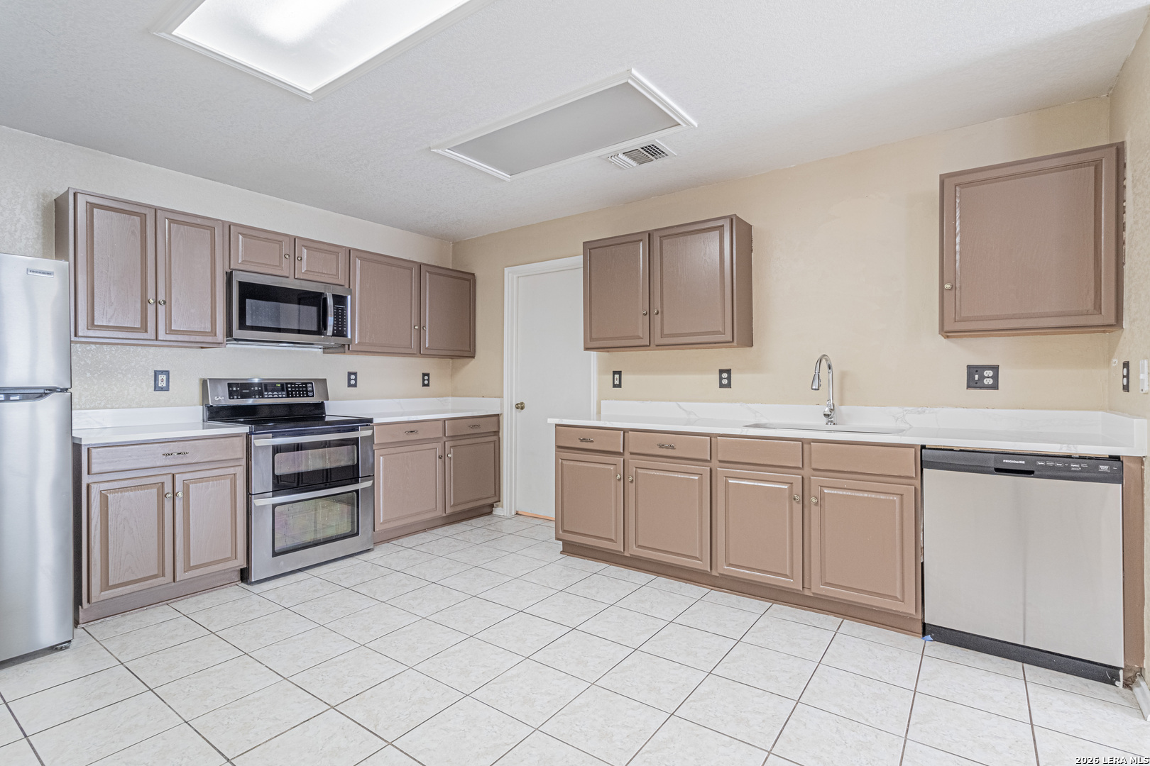 11244 Vollmer Lane San Antonio TX 78254