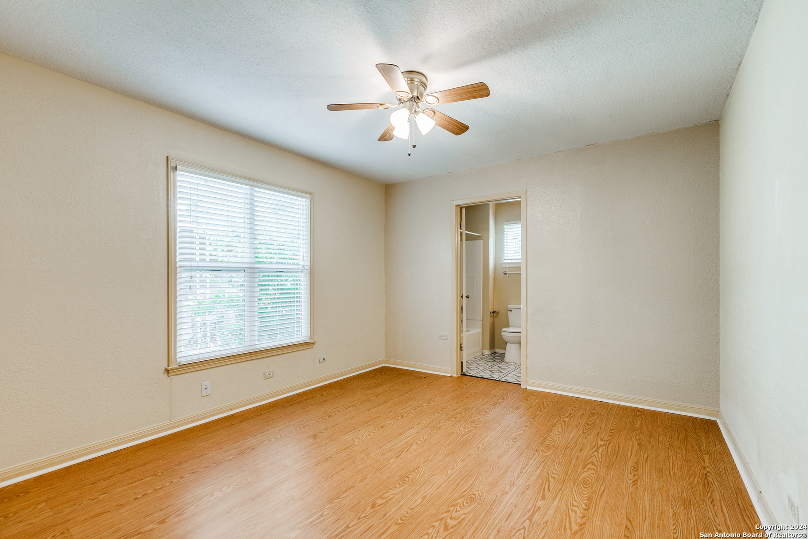 322 Byrnes Drive San Antonio TX 78209
