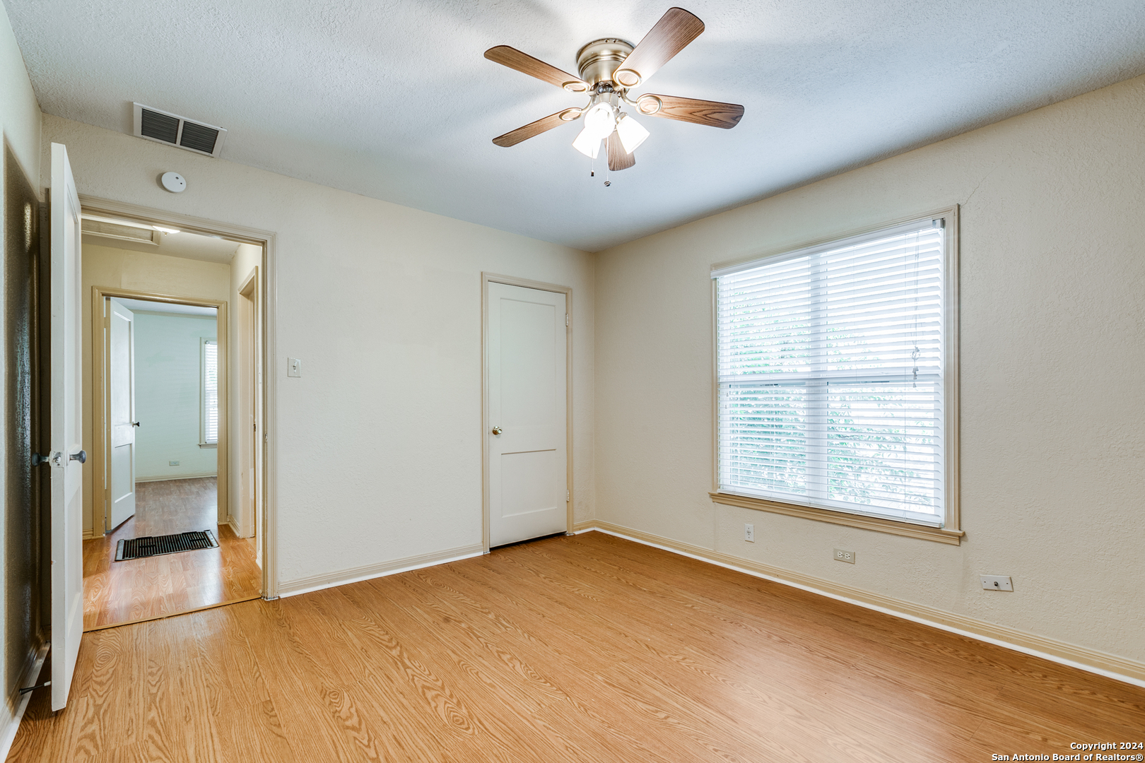 322 Byrnes Drive San Antonio TX 78209