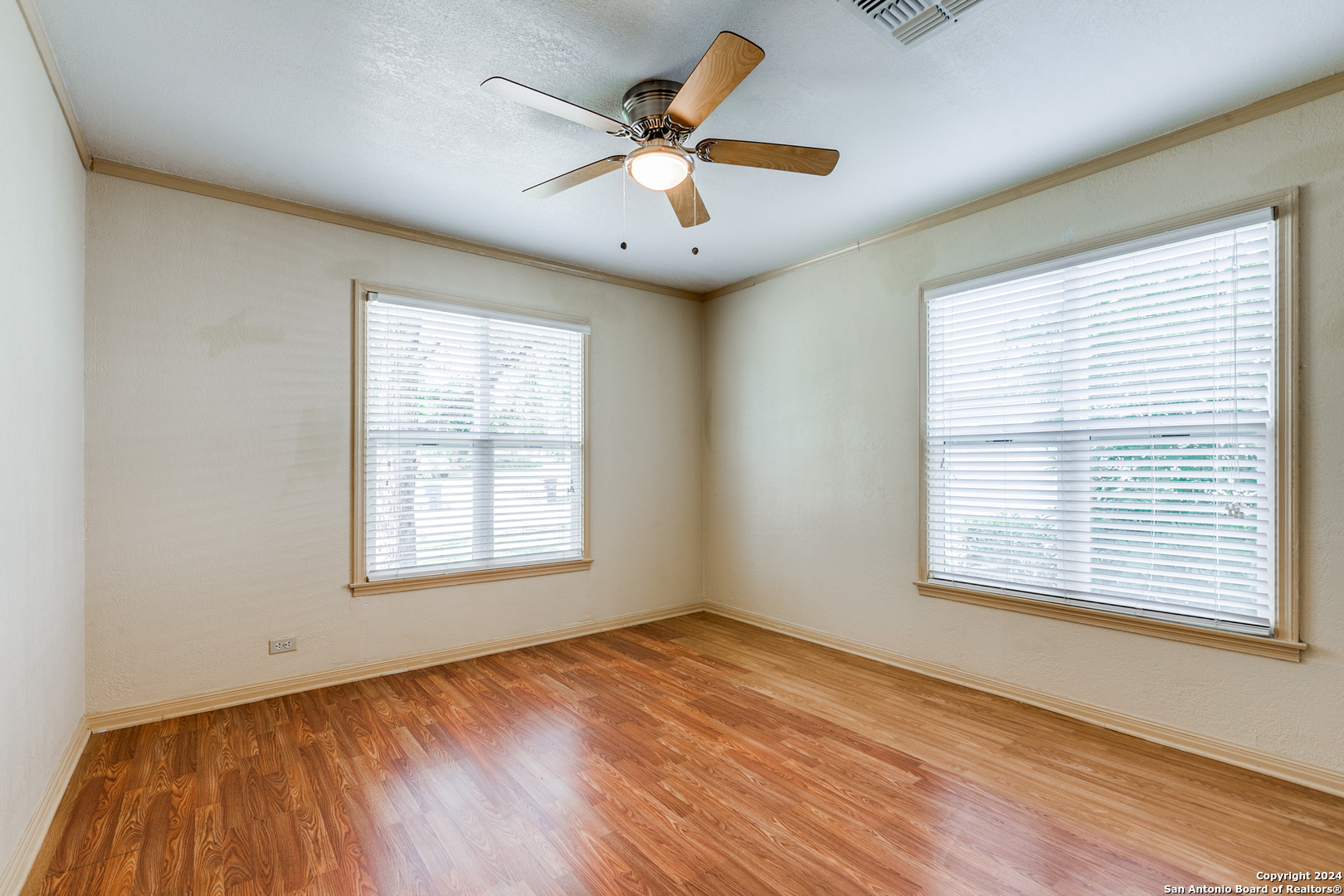 322 Byrnes Drive San Antonio TX 78209