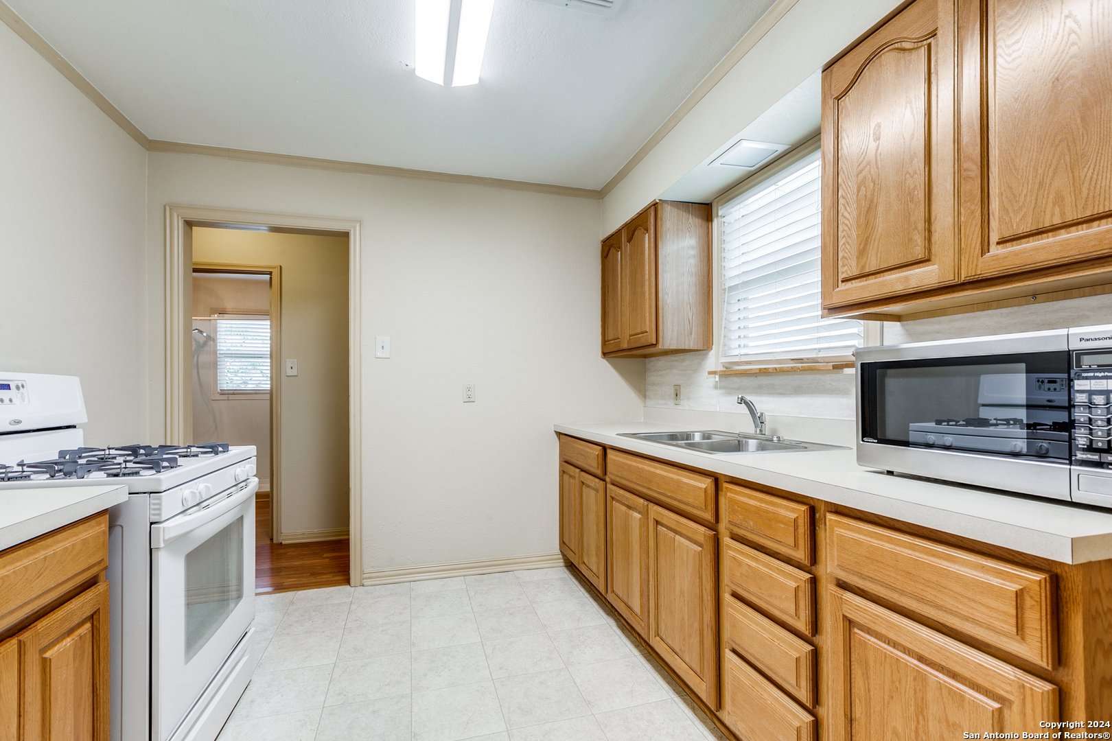 322 Byrnes Drive San Antonio TX 78209