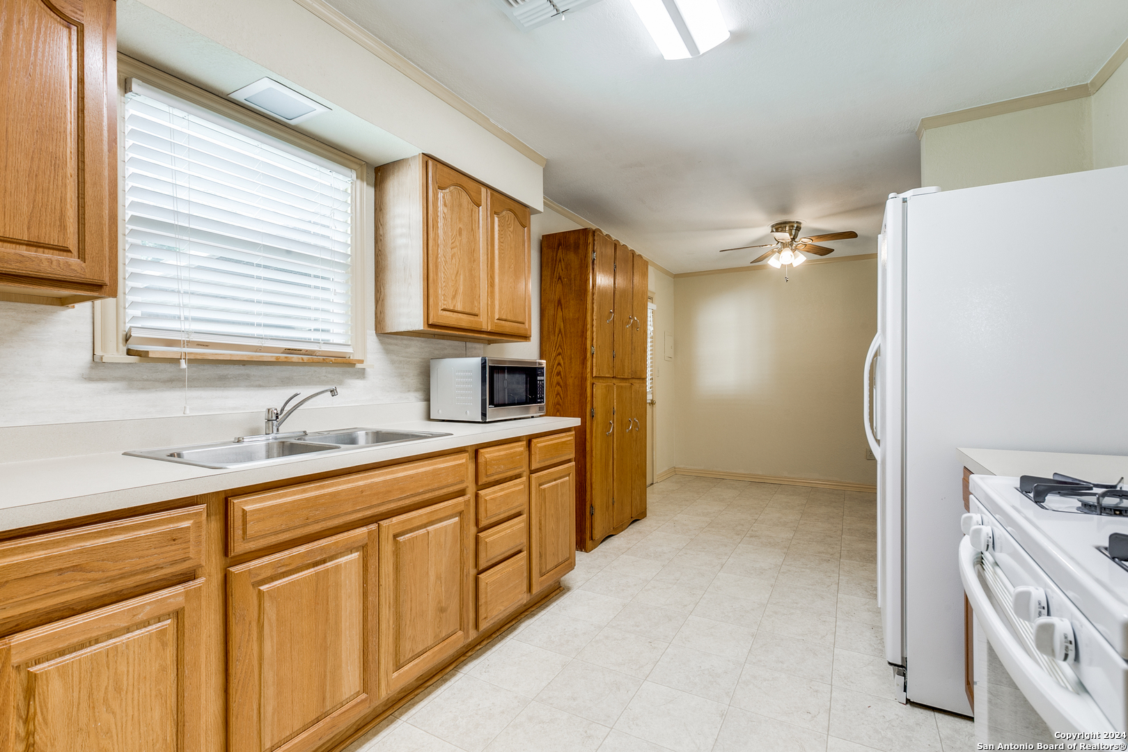 322 Byrnes Drive San Antonio TX 78209