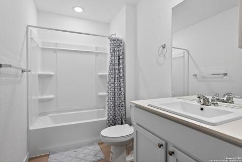 1451 Neria San Antonio TX 78224