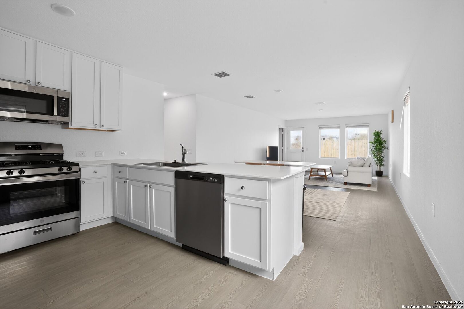 1451 Neria San Antonio TX 78224