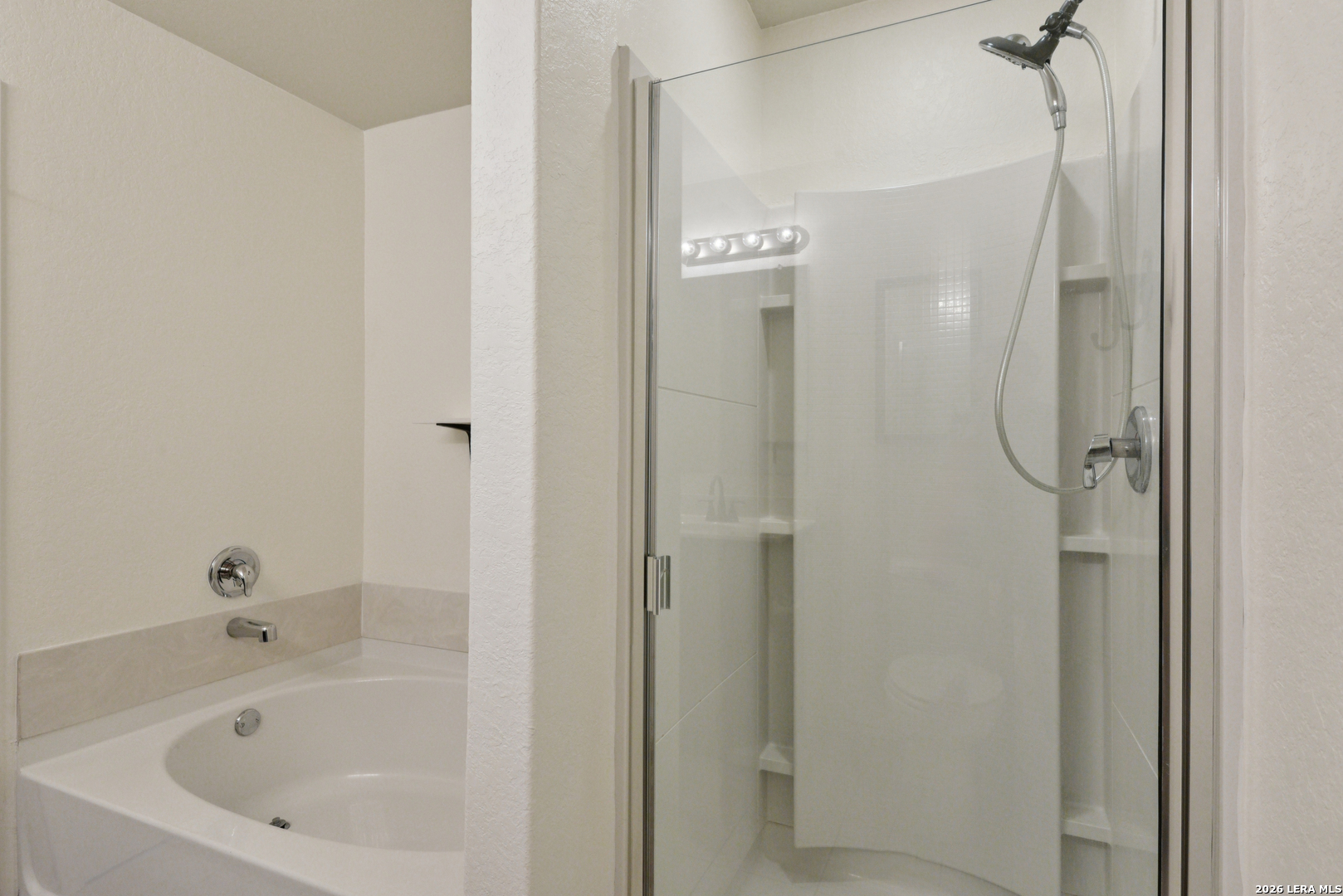 3628 Lazy Diamond Selma TX 78154