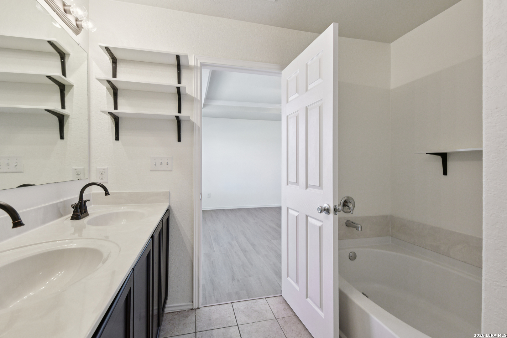 3628 Lazy Diamond Selma TX 78154