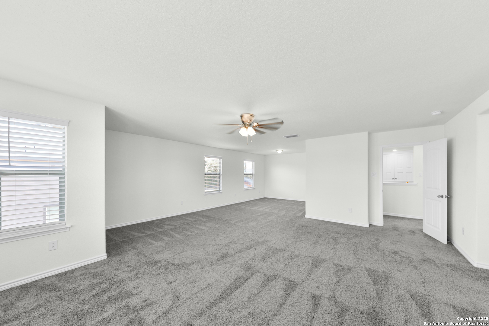 11255 Sawyer Valley San Antonio TX 78254