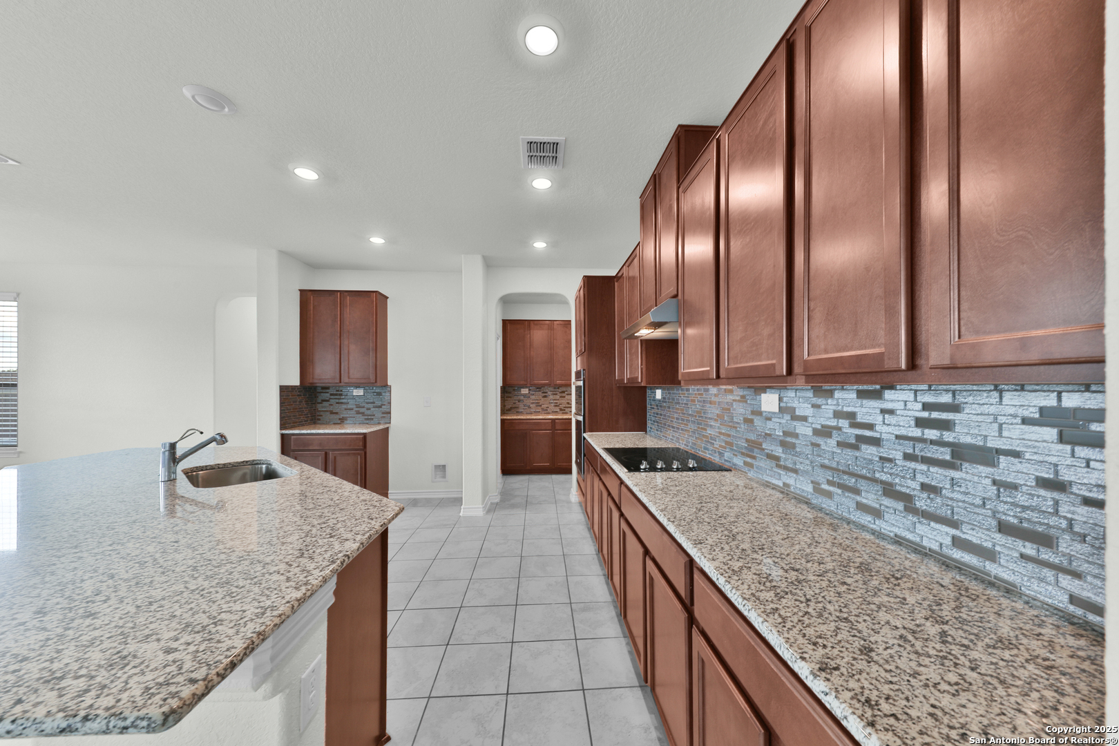 11255 Sawyer Valley San Antonio TX 78254