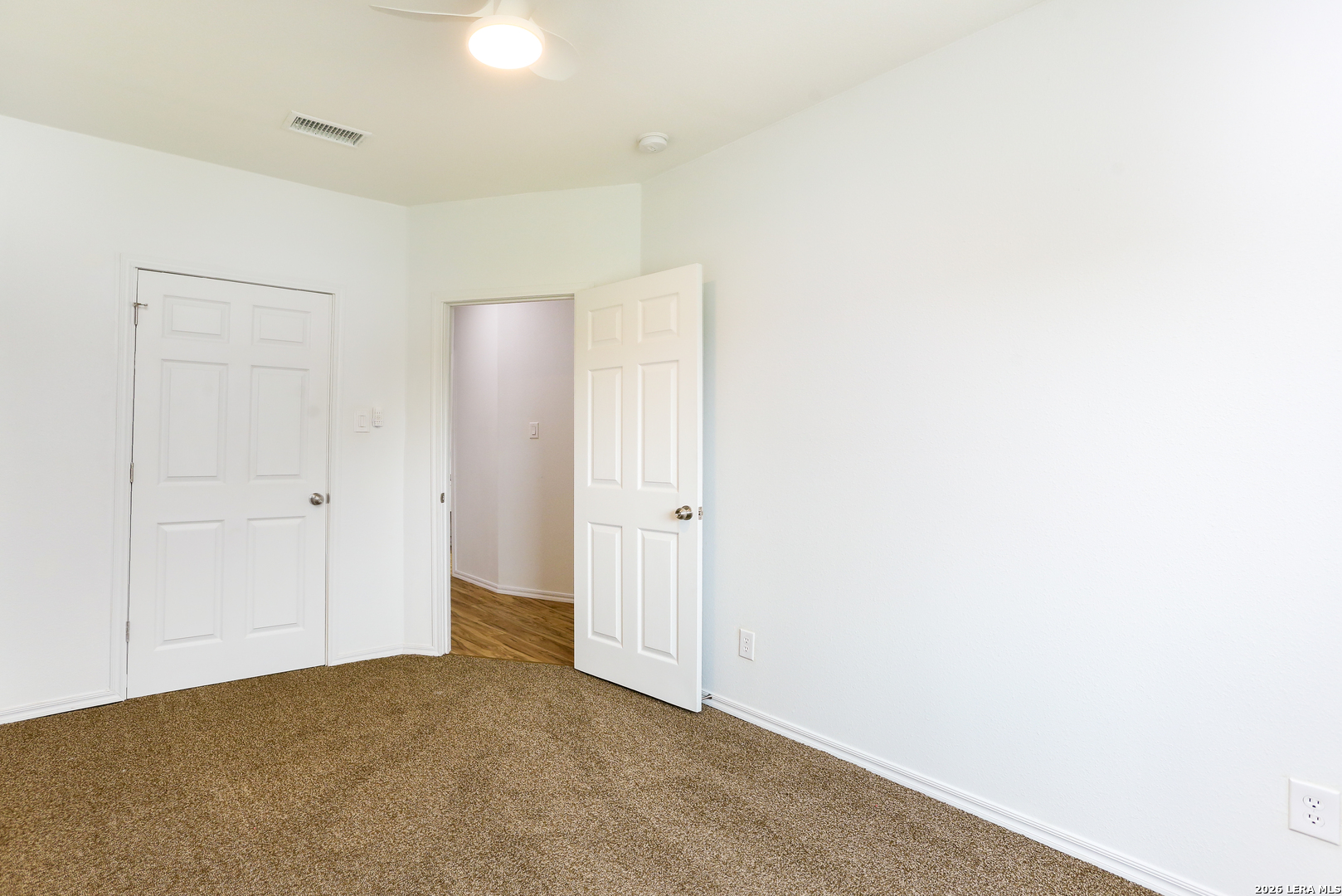 8611 Key Windy Way Converse TX 78109