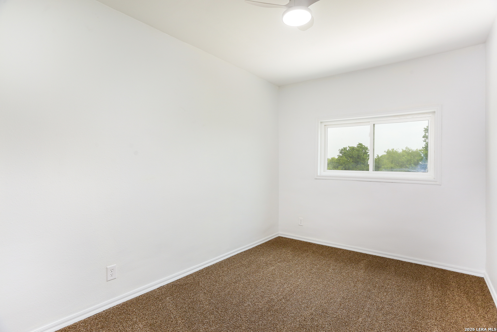 8611 Key Windy Way Converse TX 78109